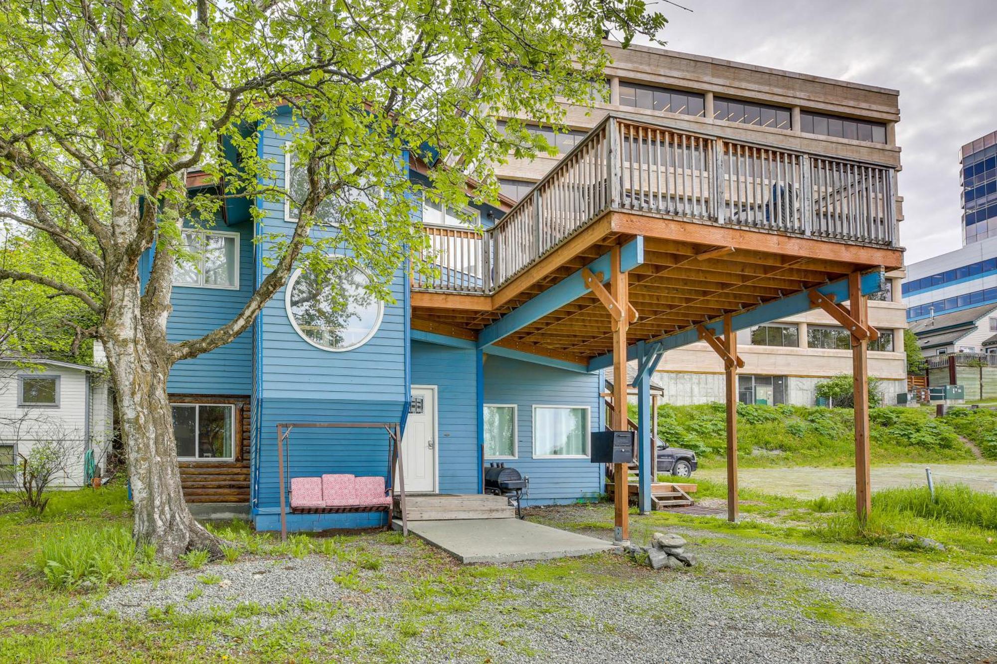 Modern Anchorage Getaway, Steps From Coastal Trail Lägenhet Exteriör bild